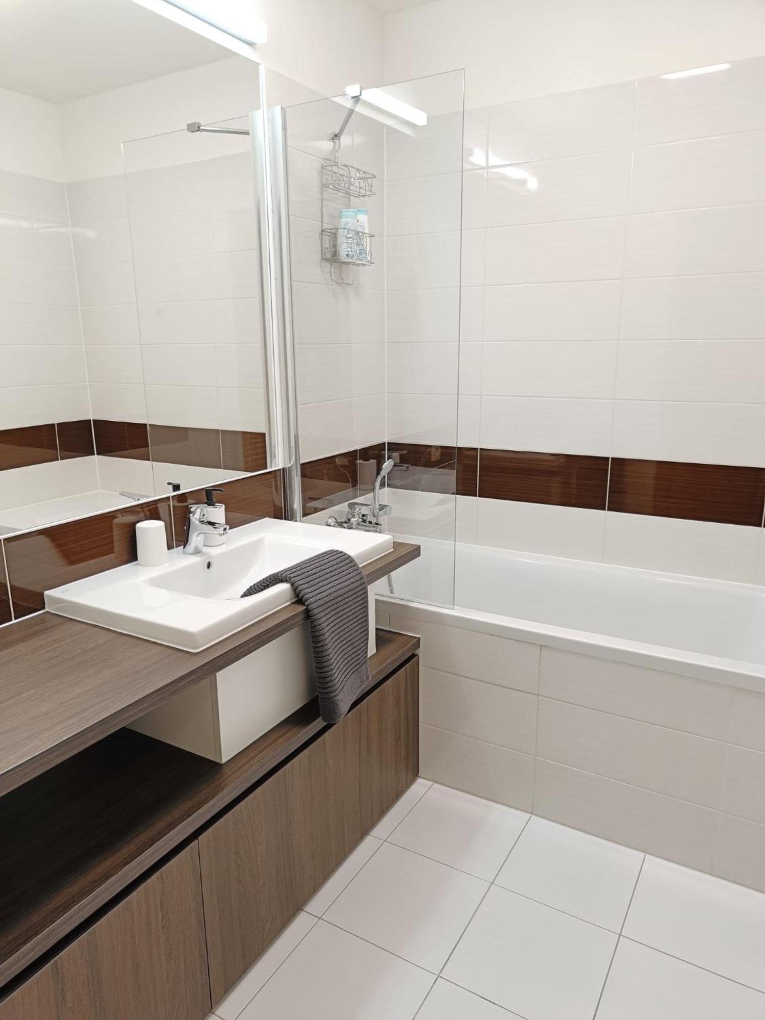 Sag Panorama View 2 Rooms Free Parking Free Wifi Bratislava Buitenkant foto